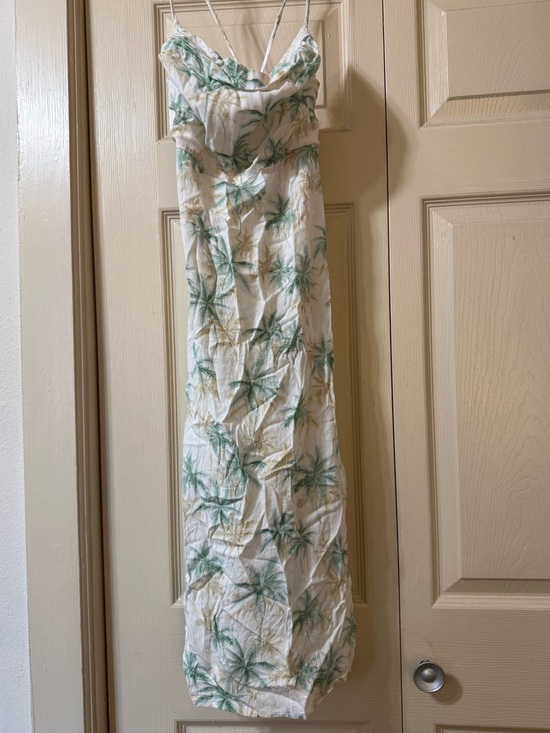 Forever 21 Dresses & Skirts - Forever 21 Palm Tree tropical midi dress size medium